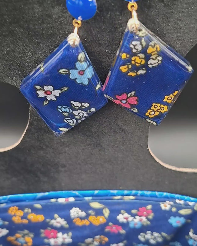 POCHETTE ÉCLOSE